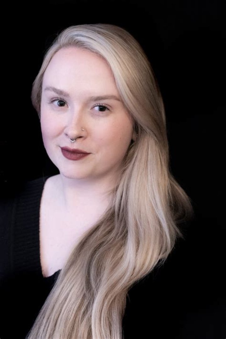 Are Alaina Urquhart and Ashleigh Kelley related?