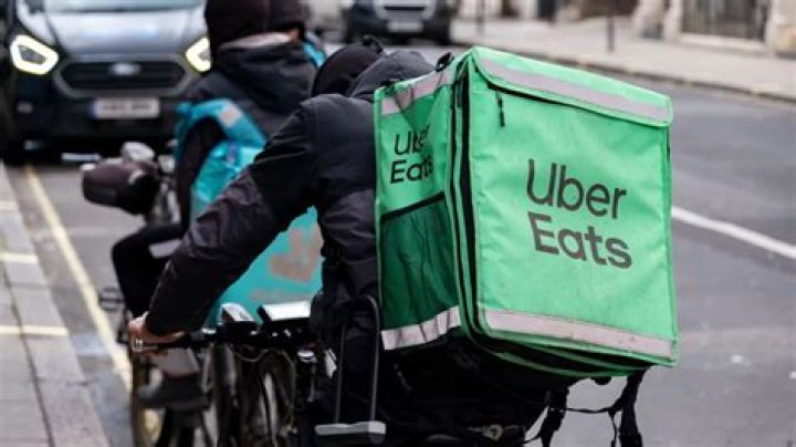 Are Uber Eats drivers underpaid?