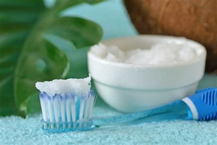 Can I brush my teeth with coconut oil?