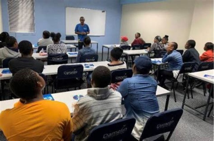 Can I do my matric at Damelin college?