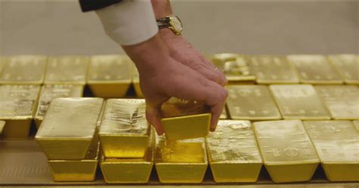 Can I sell gold bars to a bank?