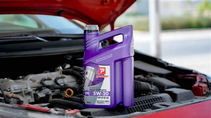 Can synthetic oil damage your engine?