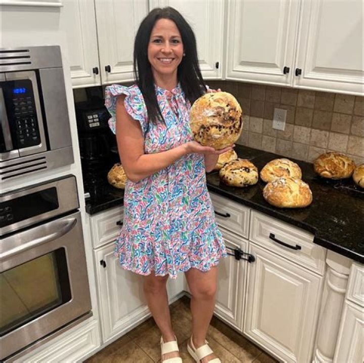 Can Tom Brady eat bread?