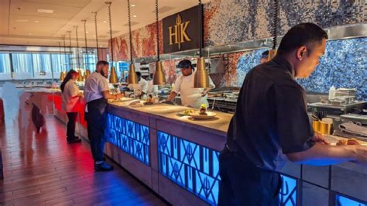Can you eat at Hell's kitchen?
