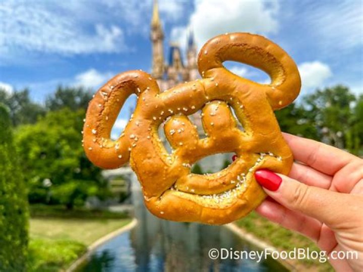 Can you smoke in Disney World?