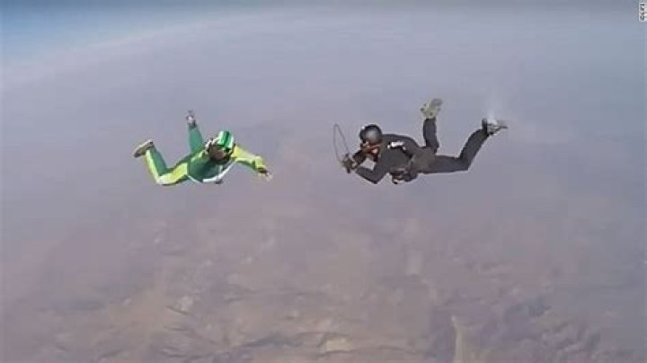 Can you survive skydiving without a parachute?
