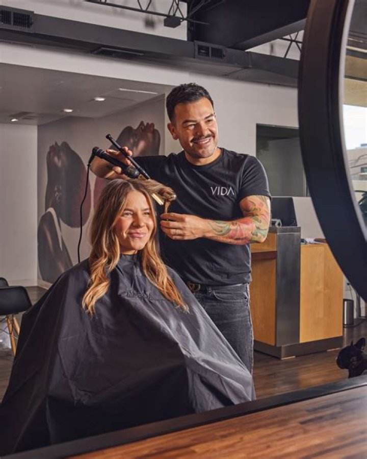 Can you tip on card at hair salon?