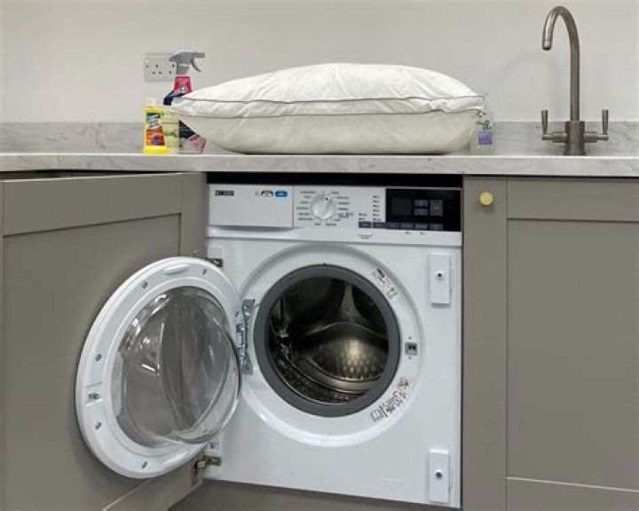 Can you wash pillows in the washing machine?