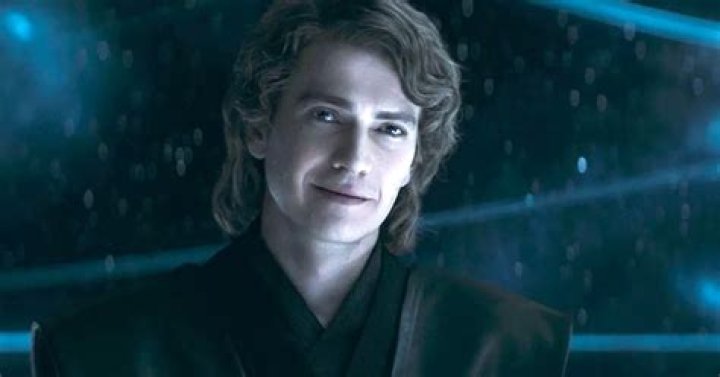 Did Leia ever meet Anakin?