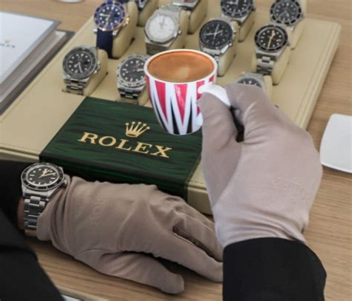 Do all Rolexes have serial numbers?