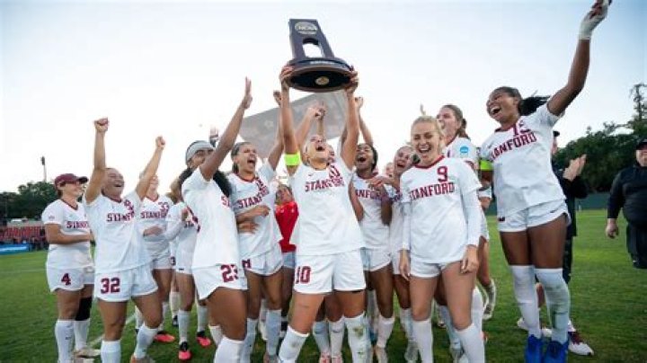 Do Division 3 schools recruit athletes?