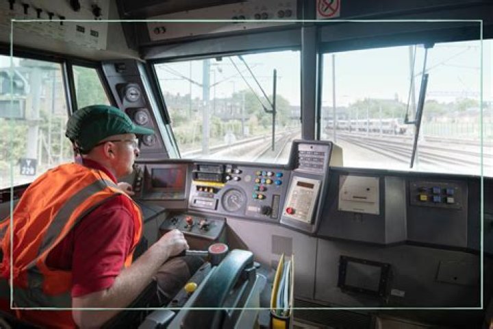 Do train drivers get paid well?