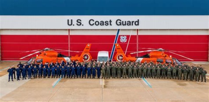 Does Coast Guard get signing bonus?