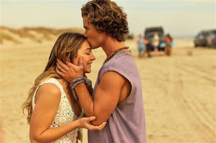 Does Sarah and John B stay together?