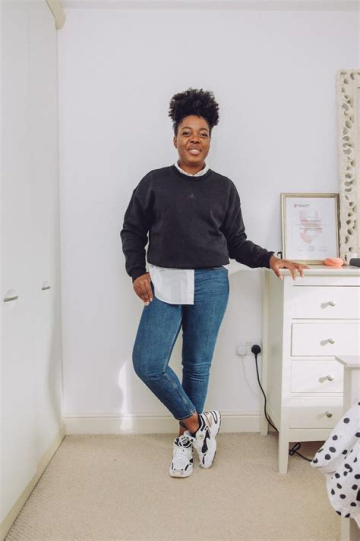 Does sweat show on linen?