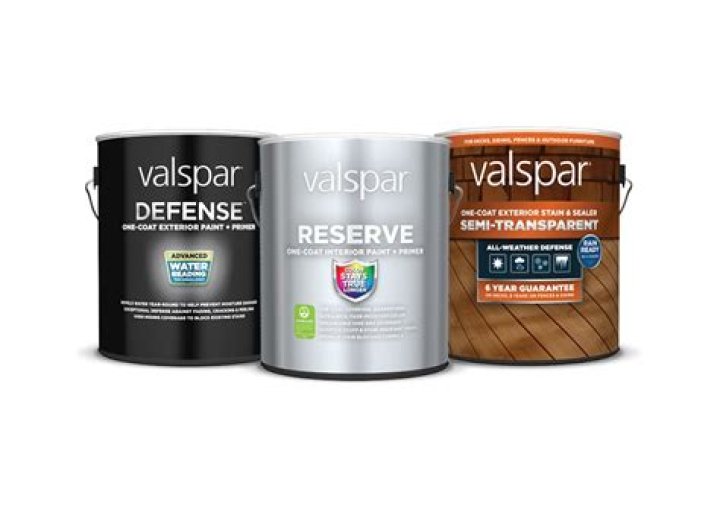 Does Valspar paint one coat?