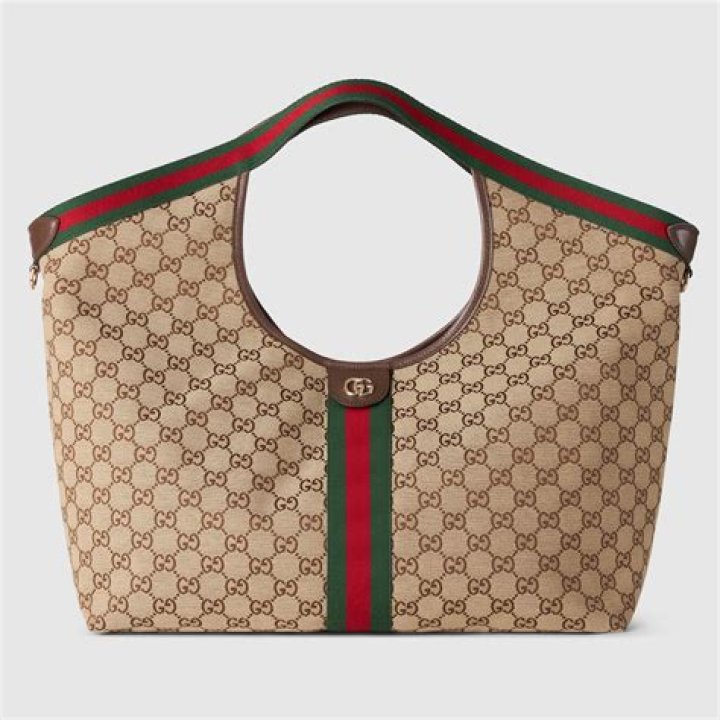 How can I tell what year my Gucci bag is from?