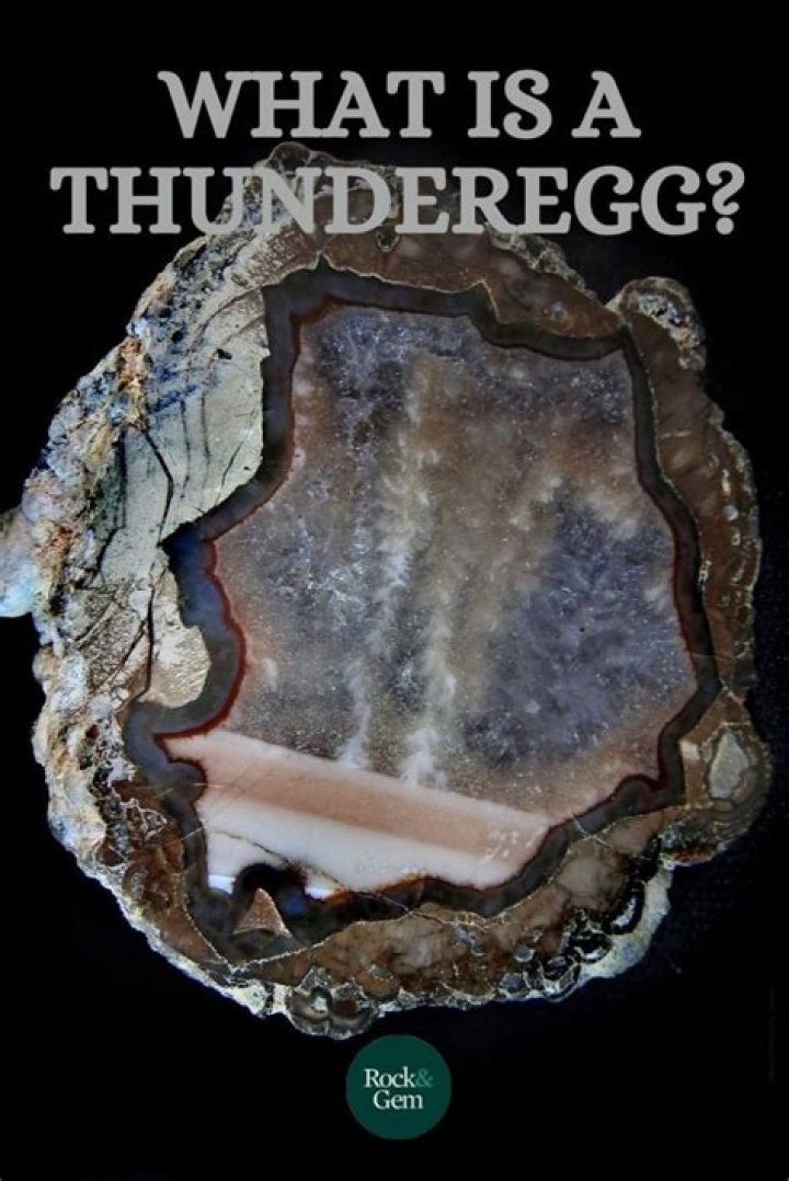 How can you spot a thunderegg?