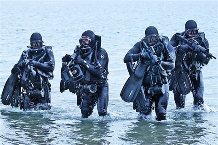 How deep can a Navy SEAL dive with a rebreather?