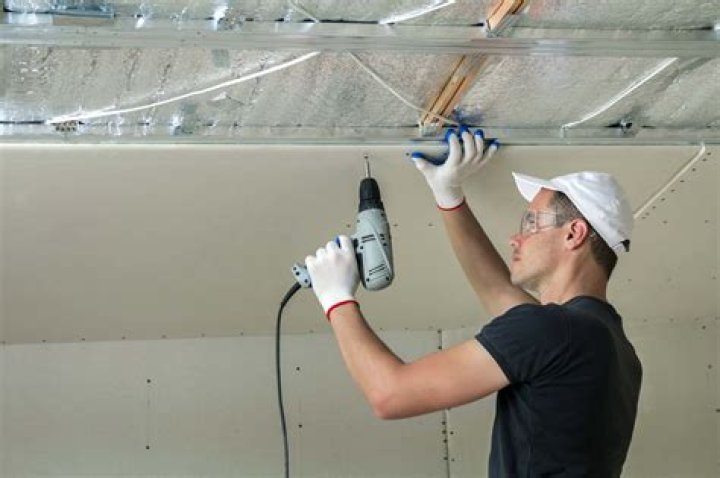 How far should drywall be off the ceiling?