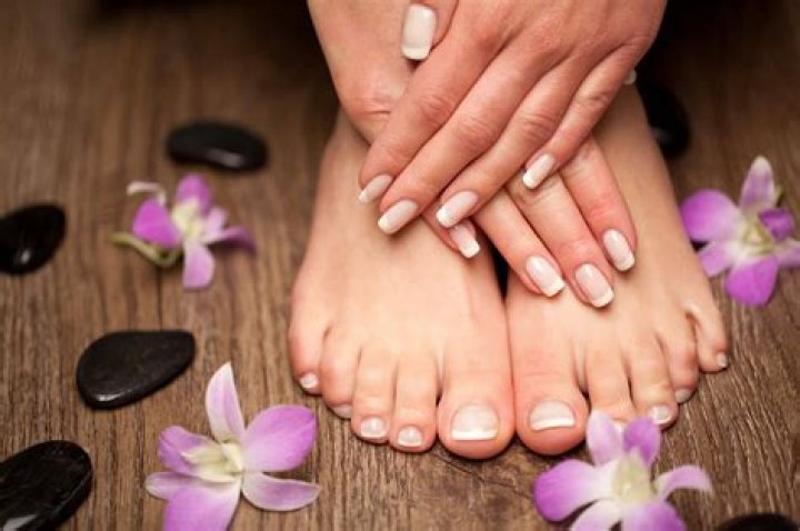 How long should a professional pedicure last?