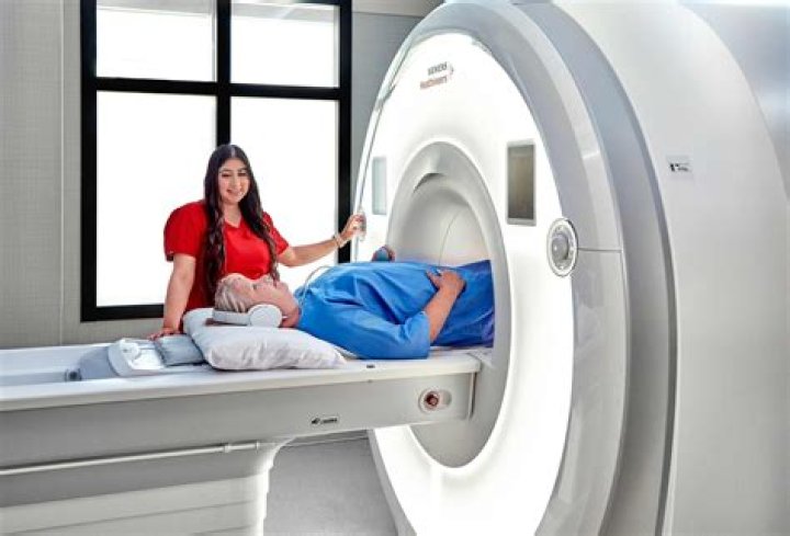 How many 7 Tesla MRIs are there in the US?