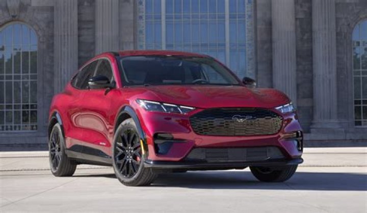 How many miles does a Mustang Mach-E last?