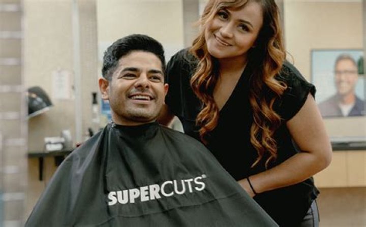 How much does a Supercuts owner make?