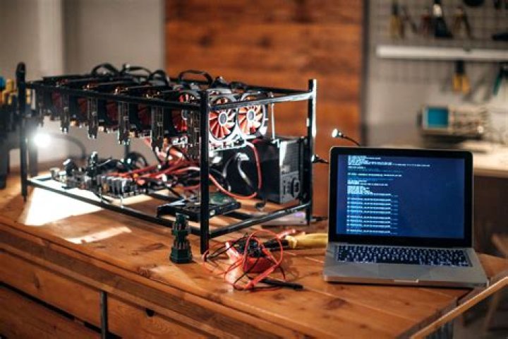 How much does it cost to run a Bitcoin miner?