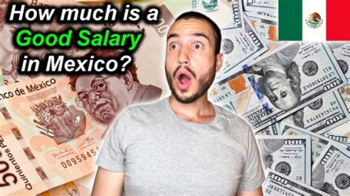 How much does the average Mexican make a month?