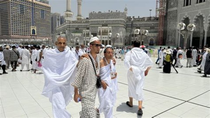 How much money does Mecca make from Hajj?