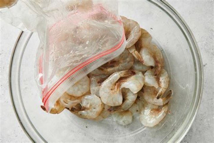 Is frozen shrimp good for fishing?