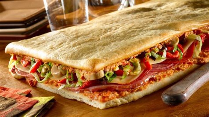 Is pizza a sandwich?
