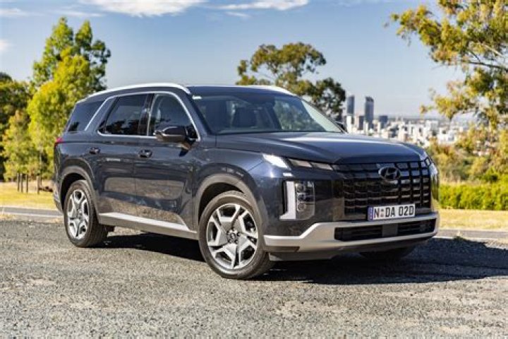 Is SUV safer than car?