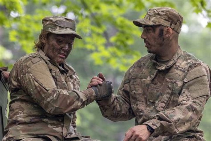 Is the Army getting rid of the leg tuck?