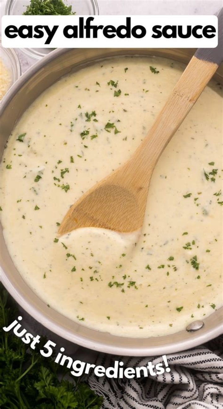 Should I add flour to my alfredo sauce?
