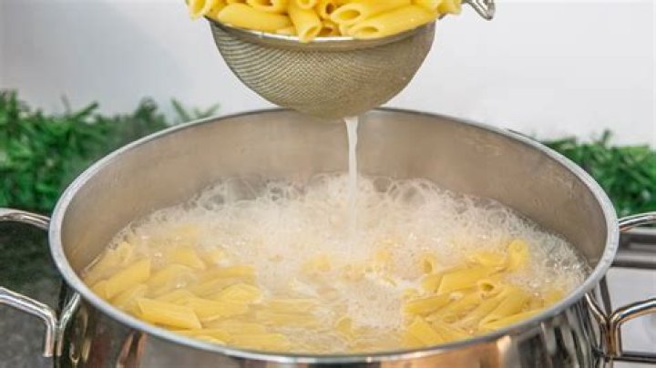 Should you pour water on pasta after cooking?