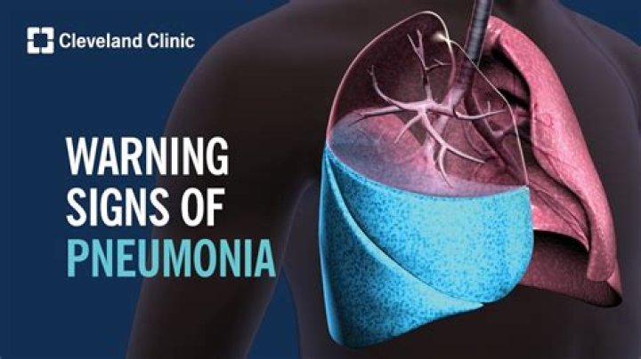 What are the early warning signs of pneumonia?