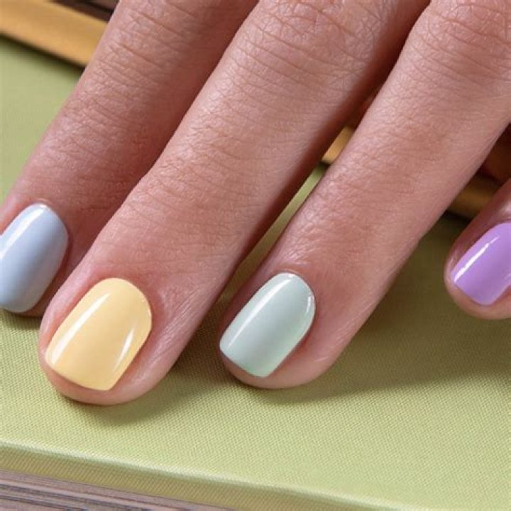 What colour nails go with pale skin?