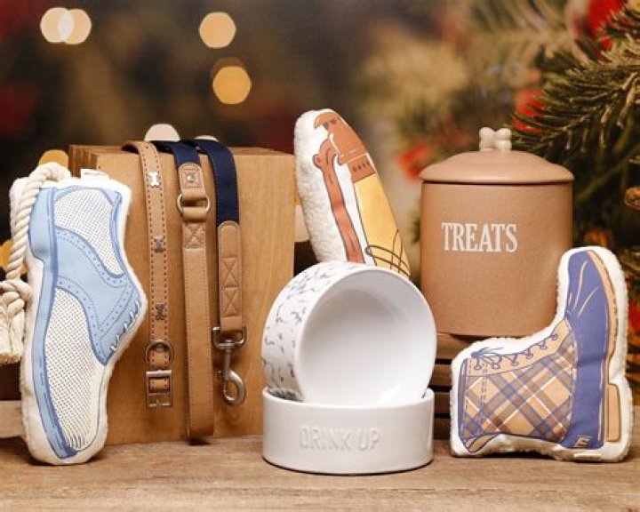 What do you do if your dog drinks Christmas tree water?