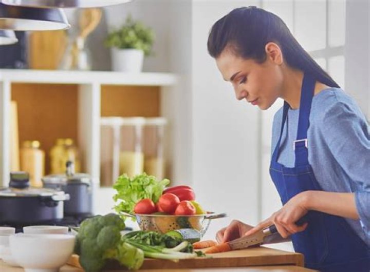 What does How's she cutting mean?