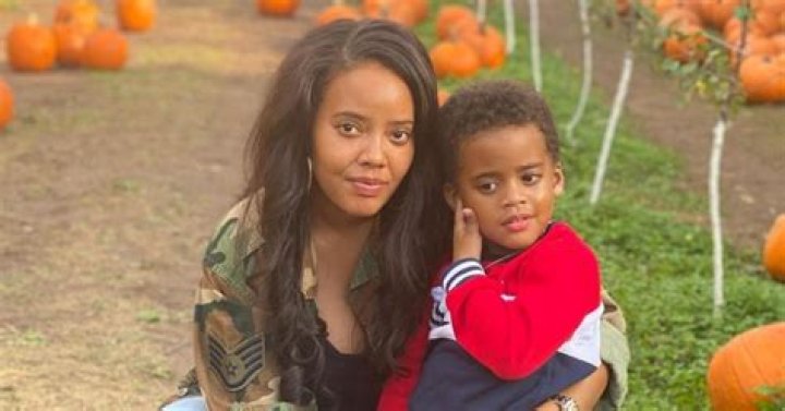 What happened to Angela Simmons child's father?
