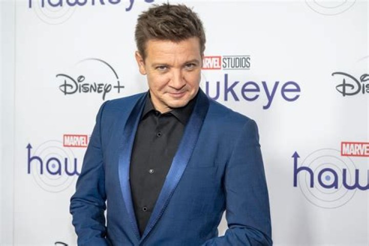 What happens to Hawkeye After MASH?