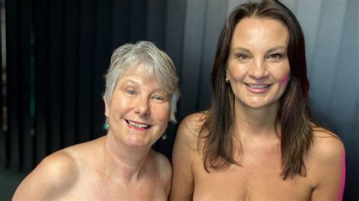 What is a woman's mantle?