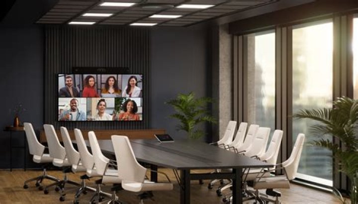 What is the best color background for video conferencing?