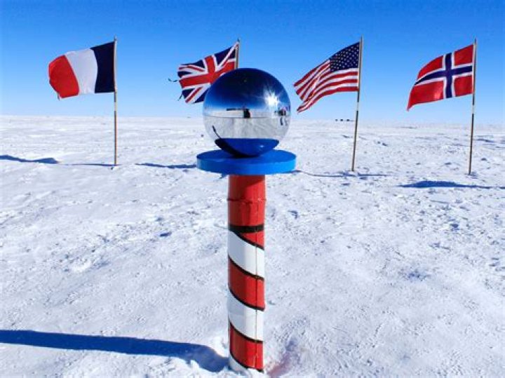 What is the capital of North Pole?
