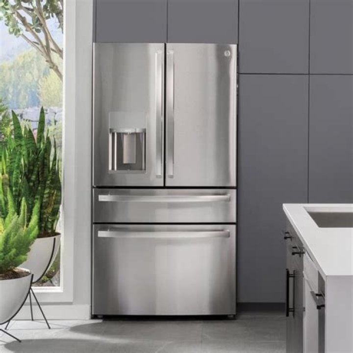What is the point of a French door refrigerator?