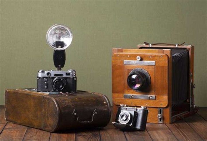 When did photography start in India?