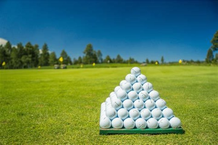 When should you throw away golf balls?
