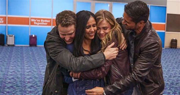 Who does Ben end up with in Manifest?